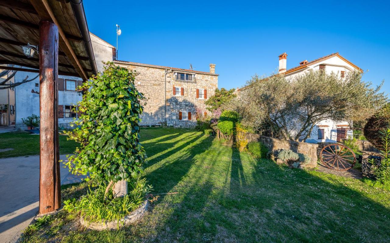 Holiday Home Mia&Emi Sovinjak Exterior foto